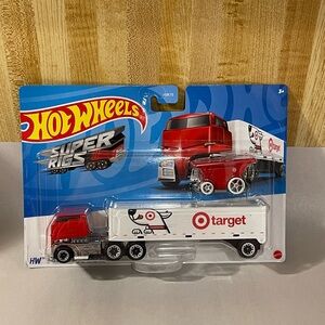 Hot Wheels 2022 Super Rigs Target Exclusive Bullseye's Big Rig w/ Aisle Driver